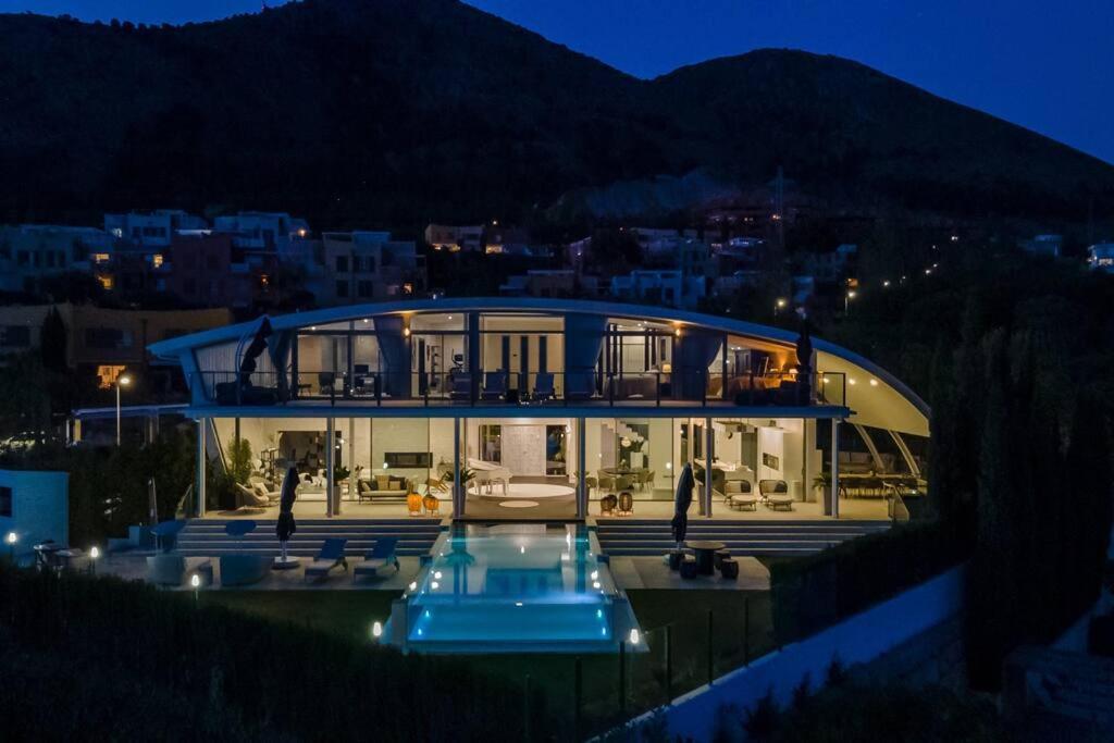 Villa Espectacular In Higueron