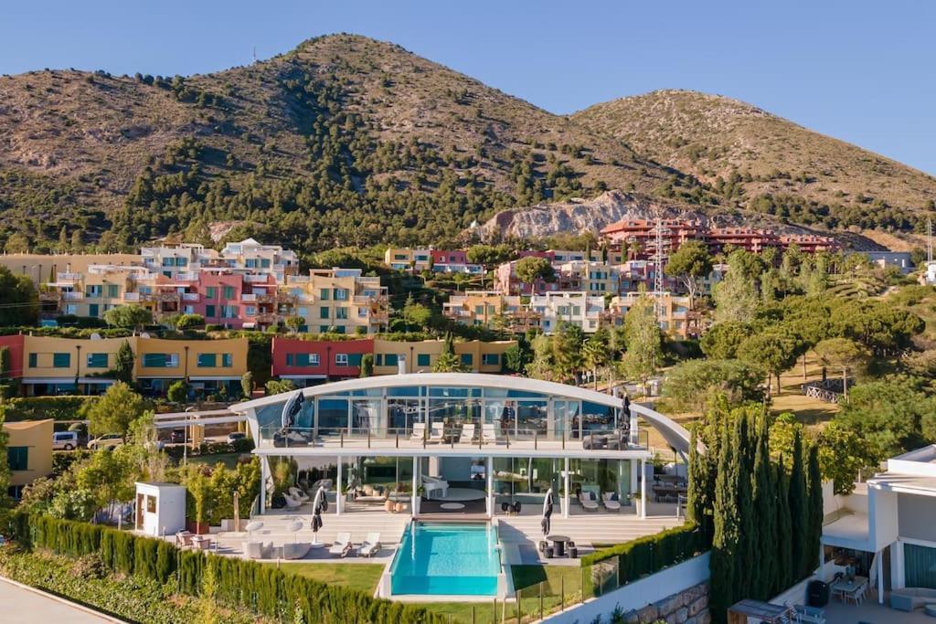 Villa Espectacular In Higueron Benalmadena